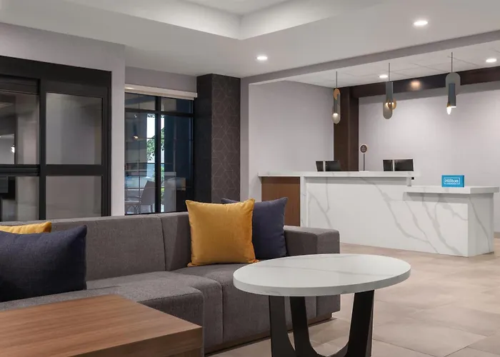 Homewood Suites By Hilton Fresno