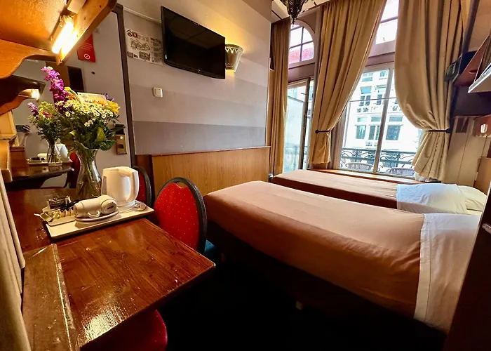 Nadia Hotel