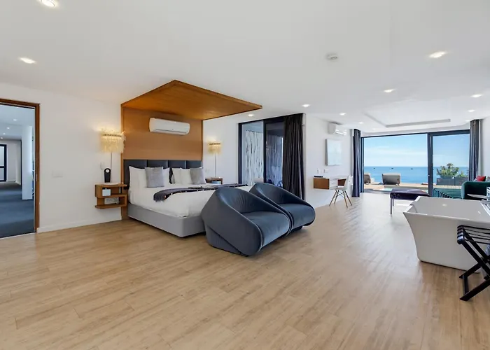Sea Star Rocks Boutique Hotel