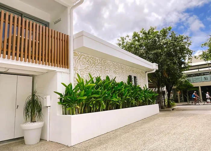 10 Hastings Street Motel