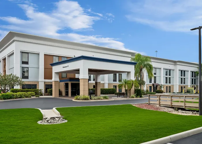 Hampton Inn Naples - I-75 Vineyards