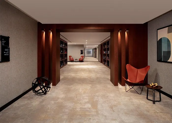 Doubletree By Hilton Dubai M Square Hotel & Residences