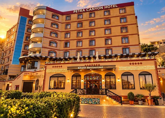 Petra Canyon Hotel Wadi Musa