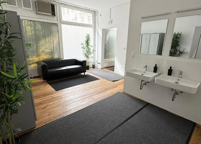 Robin Wood Capsule Hostel