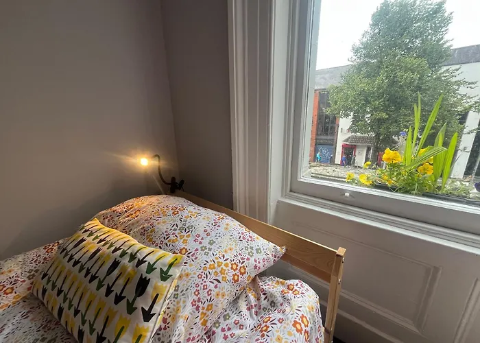 Botanic Avenue Hostel Less Than A Mile From The City Centre