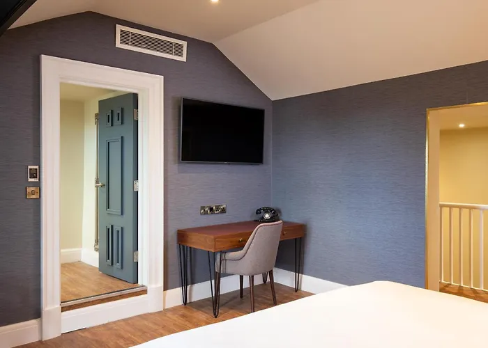 Elmbank York, Tapestry Collection By Hilton Hotel