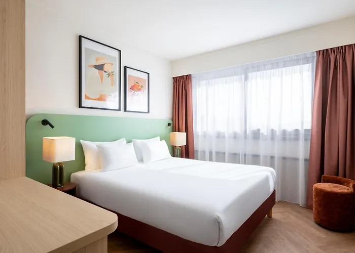 Hotel Charlemagne By Happyculture