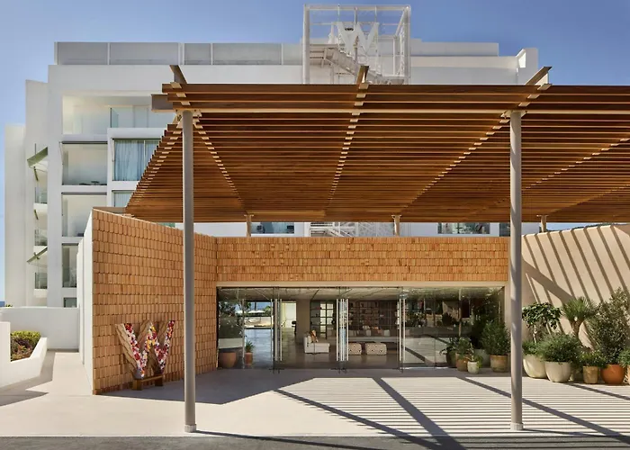 W Ibiza Hotel Santa Eularia des Riu