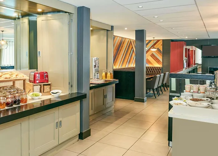 ibis Belfast Queens Quarter