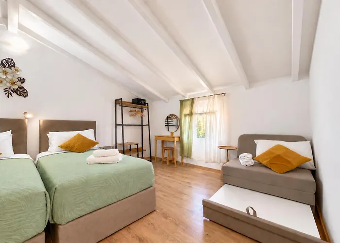 Villa Eleni Holidays Resort - Exclusive Pool Near Beach Sidárion