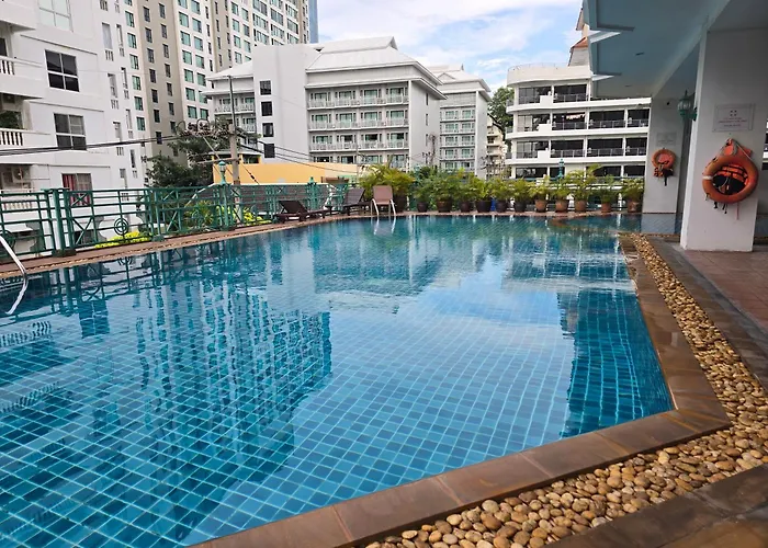 Mike Beach Resort Pattaya