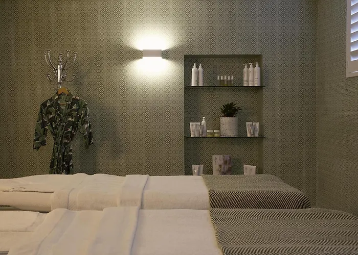 Cape Cadogan Boutique Hotel