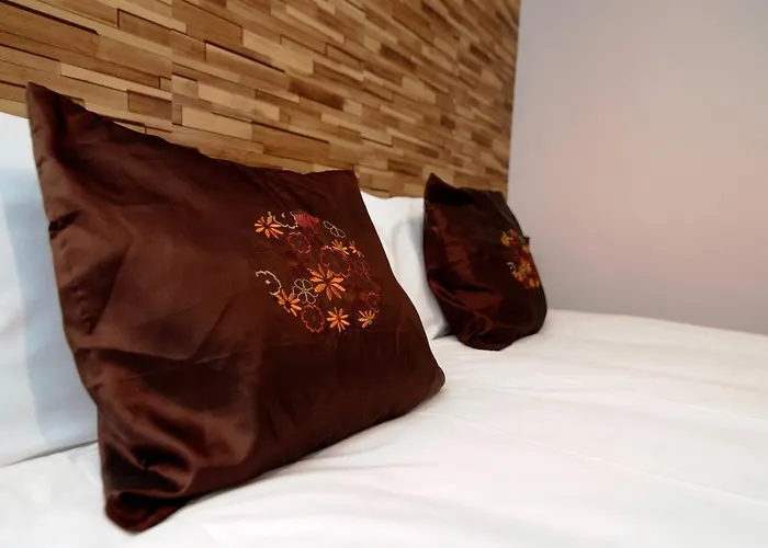Three Bridges B & B - Gatwick