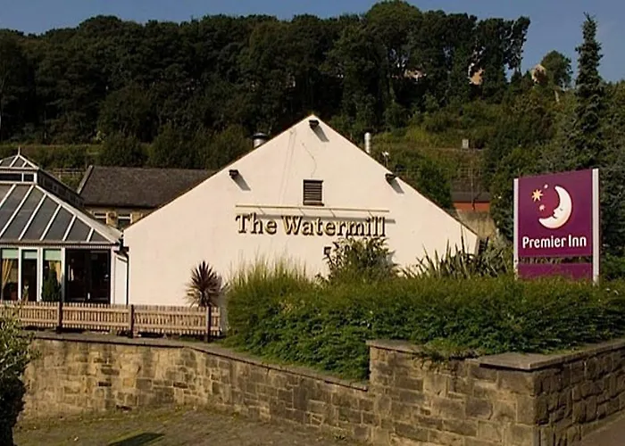 Premier Inn Premier Inn Halifax South