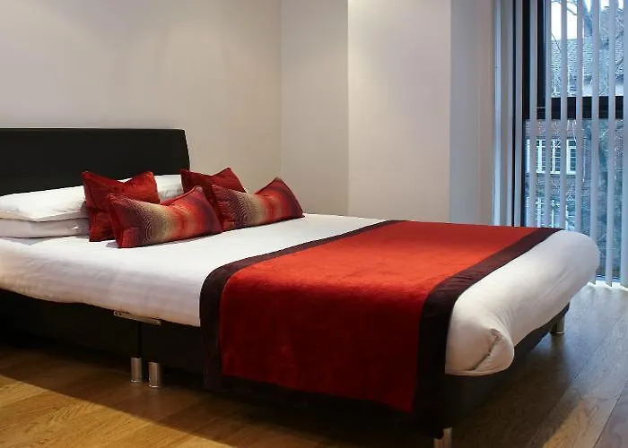 Tower Bridge London Apartments