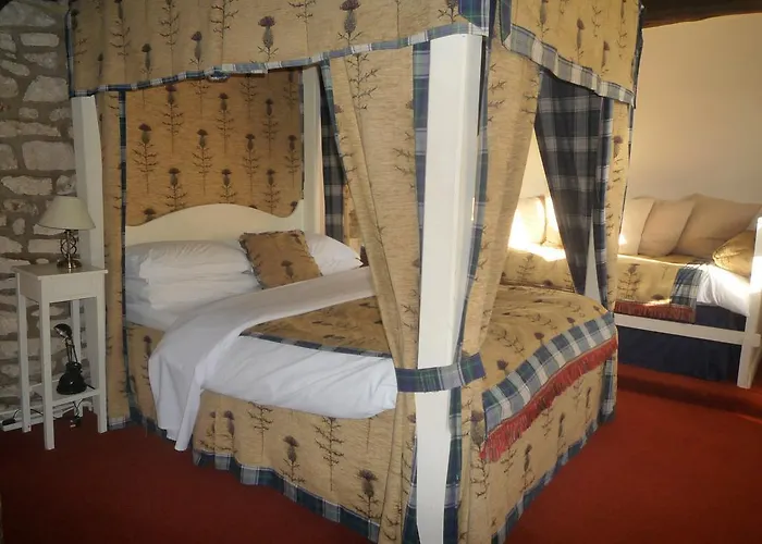 Cardynham House Hotel Stroud 