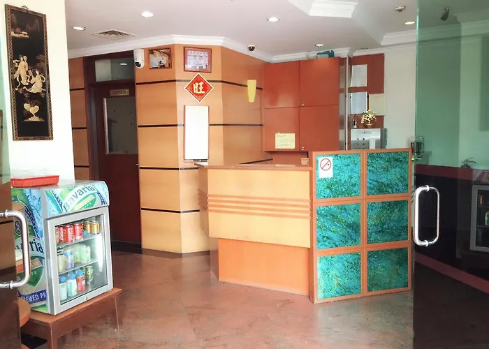 Golden Star Hotel