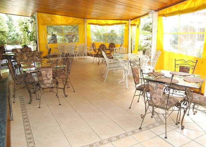 Falcon Crest Suites