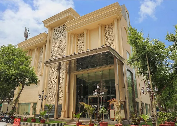 The Grand Parisian