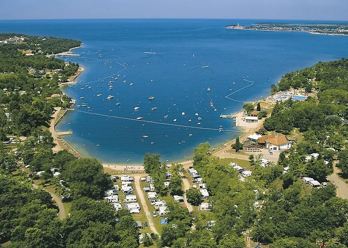 Albatross Mobile Homes On Valamar Camping Lanterna Tar-Vabriga