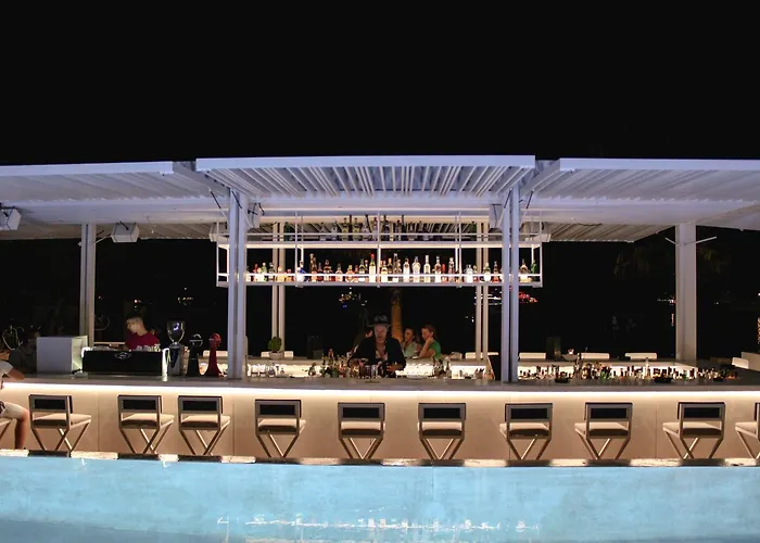 Mykonos Palace Beach Hotel