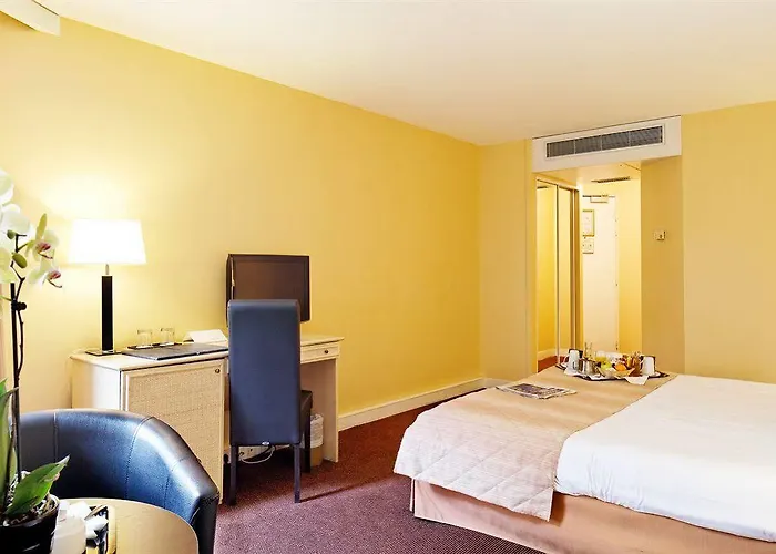 Auteuil Tour Eiffel Hotel Paris