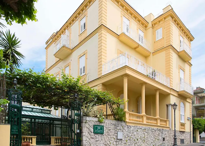 Hotel Crawford