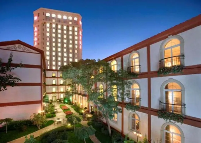Dong Fang Hotel