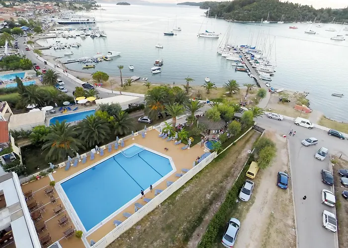 Athos Hotel Nydri 