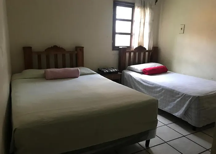 Hotel El Pasaje Antigua