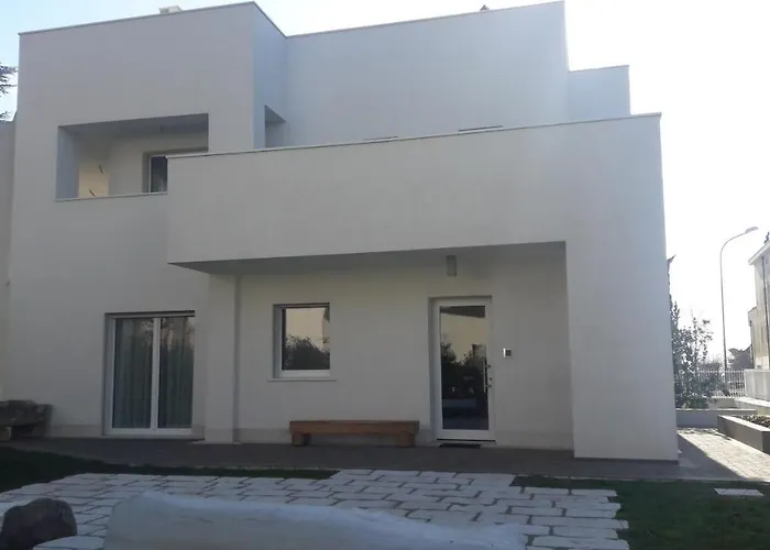 H-Sa Guest House