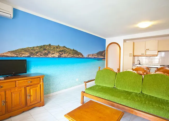 Apartamentos Sol Y Mar Cala Bona 