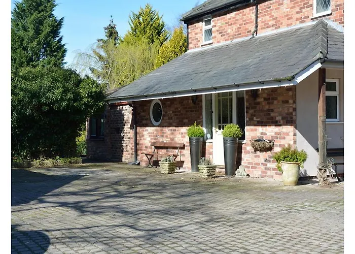 Laburnum Cottage Guest House Mobberley