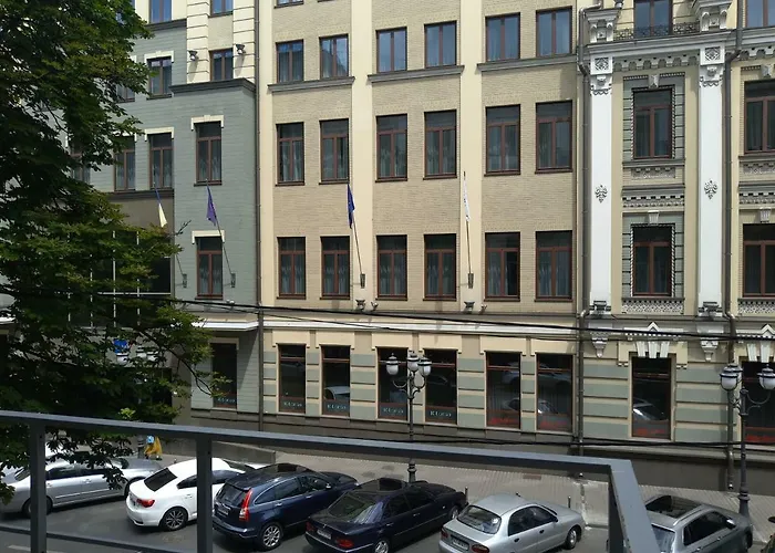 Grand Apartments