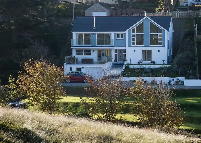 Holywell Bay B & B Falmouth