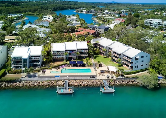 Noosa Shores Resort