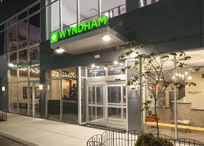 Wyndham Garden Laguardia South