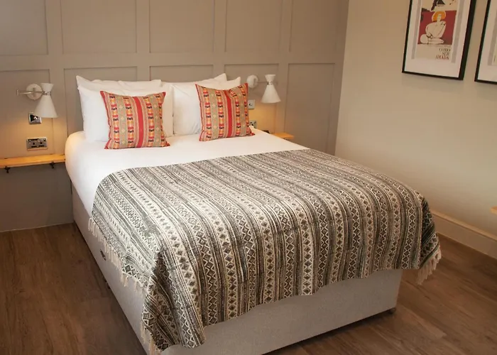 The Kings Arms Hotel Malmesbury