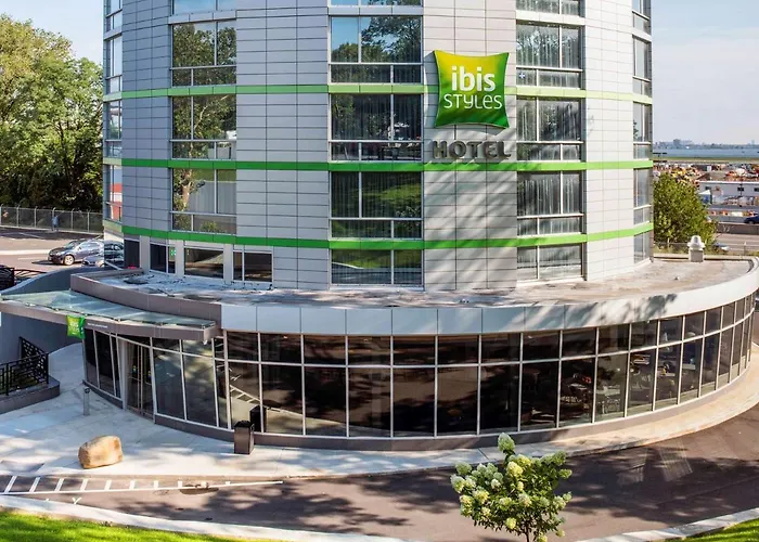 Hotel Ibis Styles New York Laguardia Airport