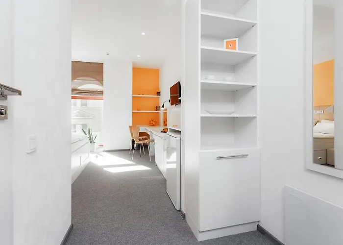 Orange Hotel